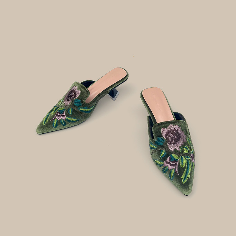 Embroidery Velour Women Shoes  – обзор и цена Embroidery Design Free