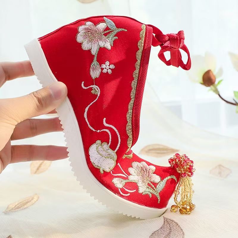 Woman Increased Internal Embro – обзор и цена Embroidery Shoes