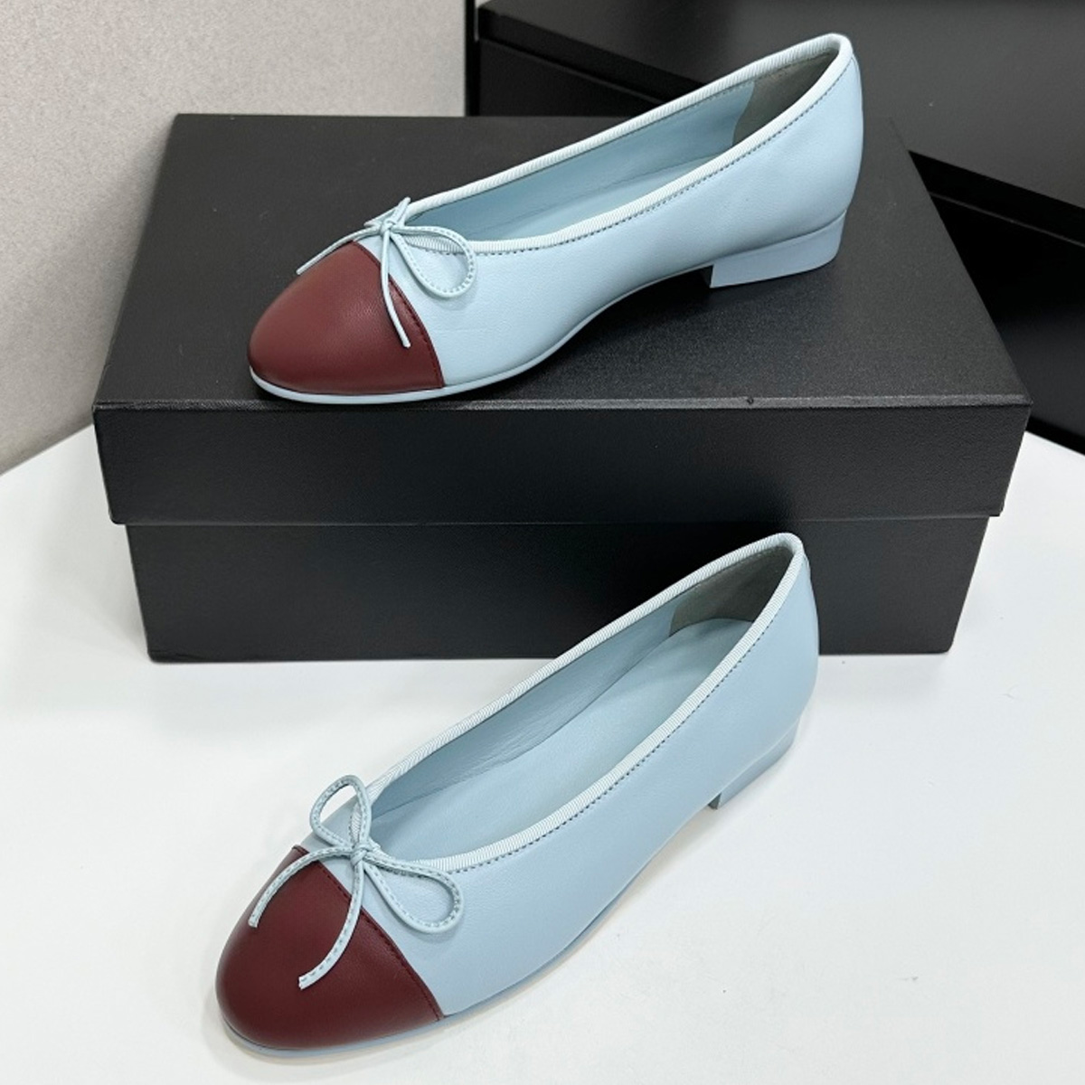 2026 Women's Two-Tone Cap-Toe  – обзор и цена Embroidery Flat Shoes