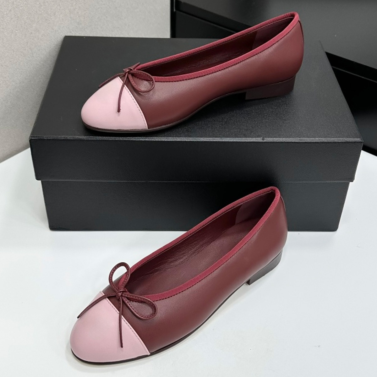 2026 Women's Two-Tone Cap-Toe  – обзор и цена Embroidery Flat Shoes