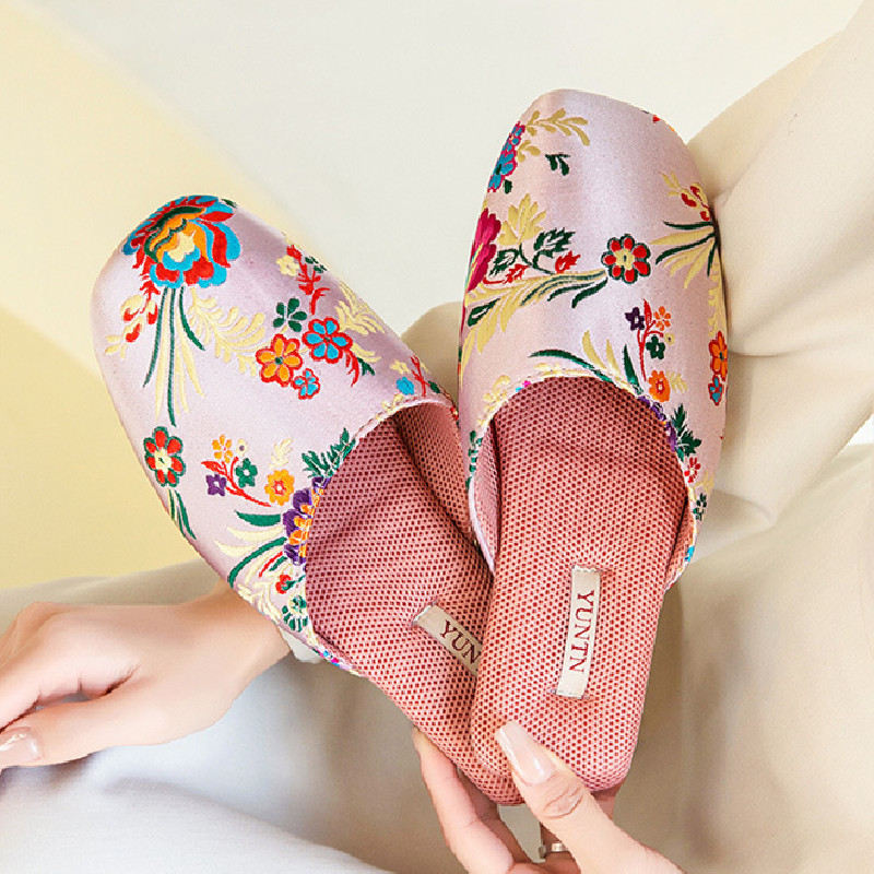 Elegant Chinese Style Embroide – обзор и цена Embroidery Shoes