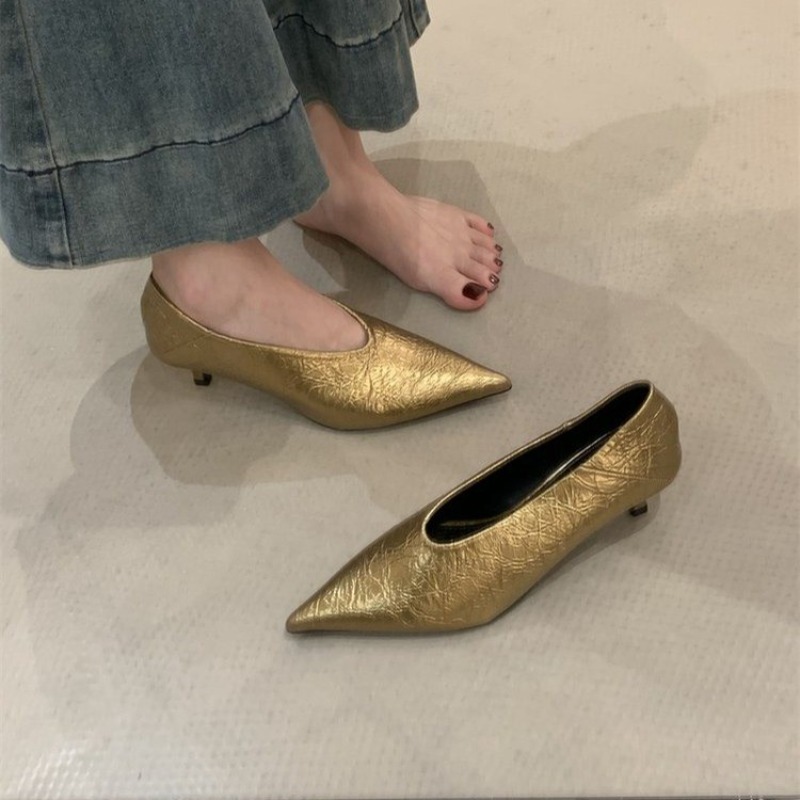 2025 Autumn New Commuter Wind  – обзор и цена Embroidery Flat Shoes
