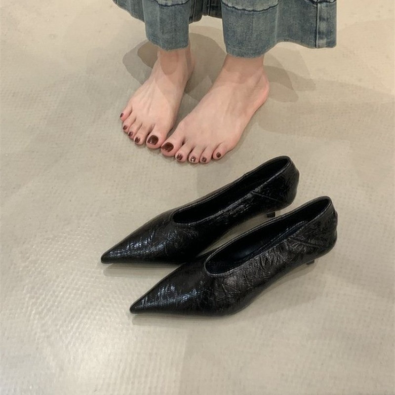 2025 Autumn New Commuter Wind  – обзор и цена Embroidery Flat Shoes