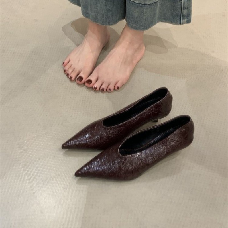 2025 Autumn New Commuter Wind  – обзор и цена Embroidery Flat Shoes