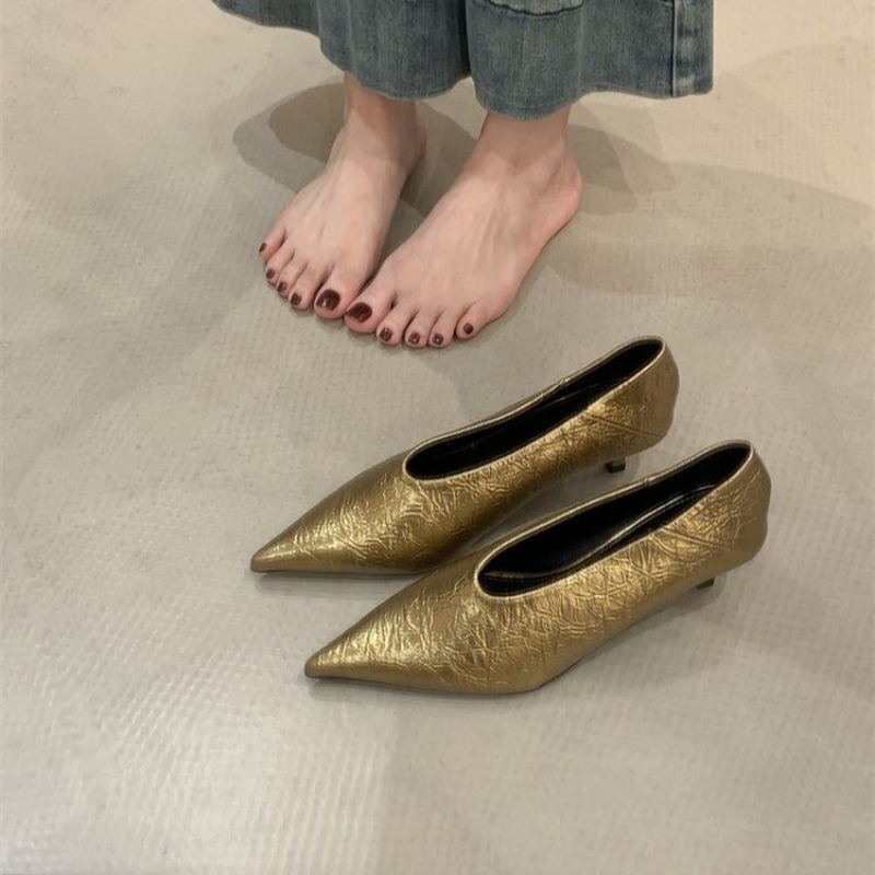 2025 Autumn New Commuter Wind  – обзор и цена Embroidery Flat Shoes