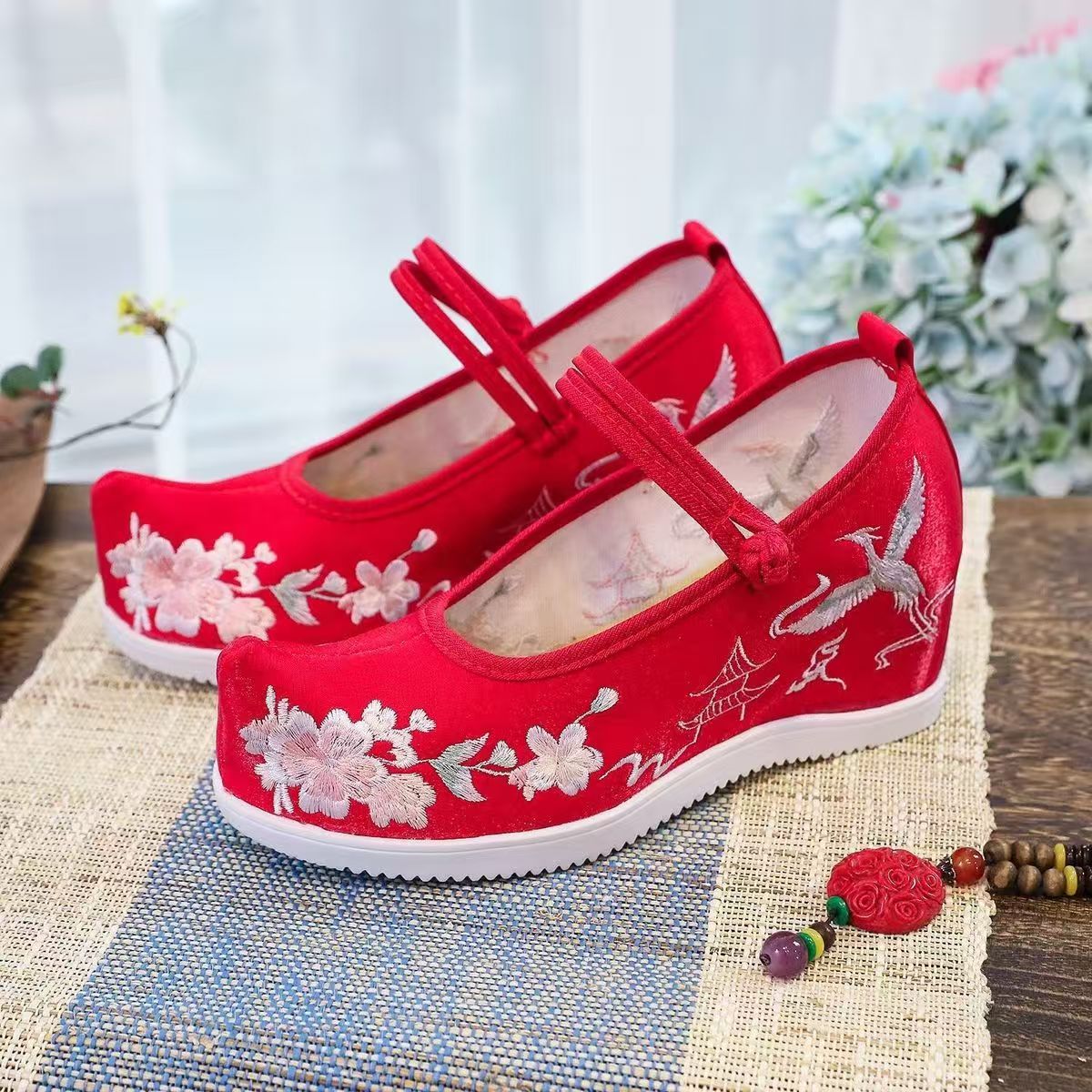 Women Increased Internal Embro – обзор и цена Embroidery Shoes