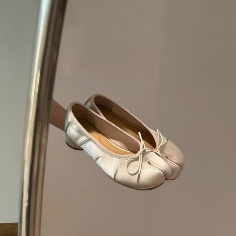 Sweet Bow Women's Spring 2026  – обзор и цена Embroidery Flat Shoes