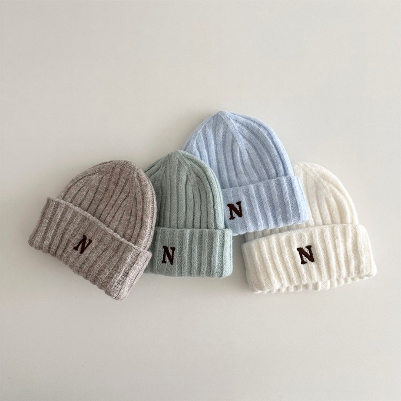 Korean Style Kids Knit Beanie  – обзор и цена Embroidery Letter N