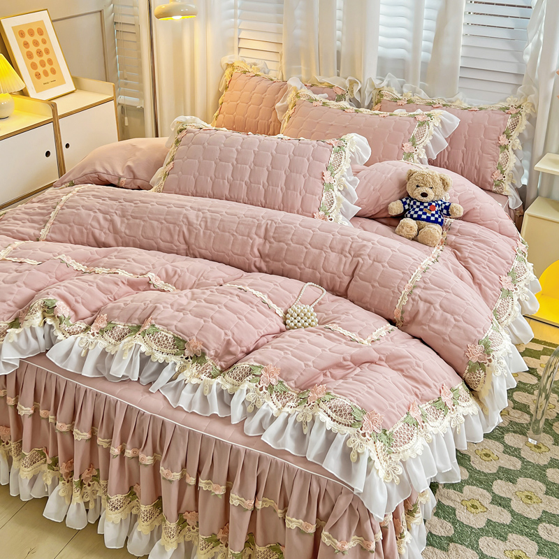 Pink Korean Princess Style Bed – обзор и цена Embroidery Quilt Cover